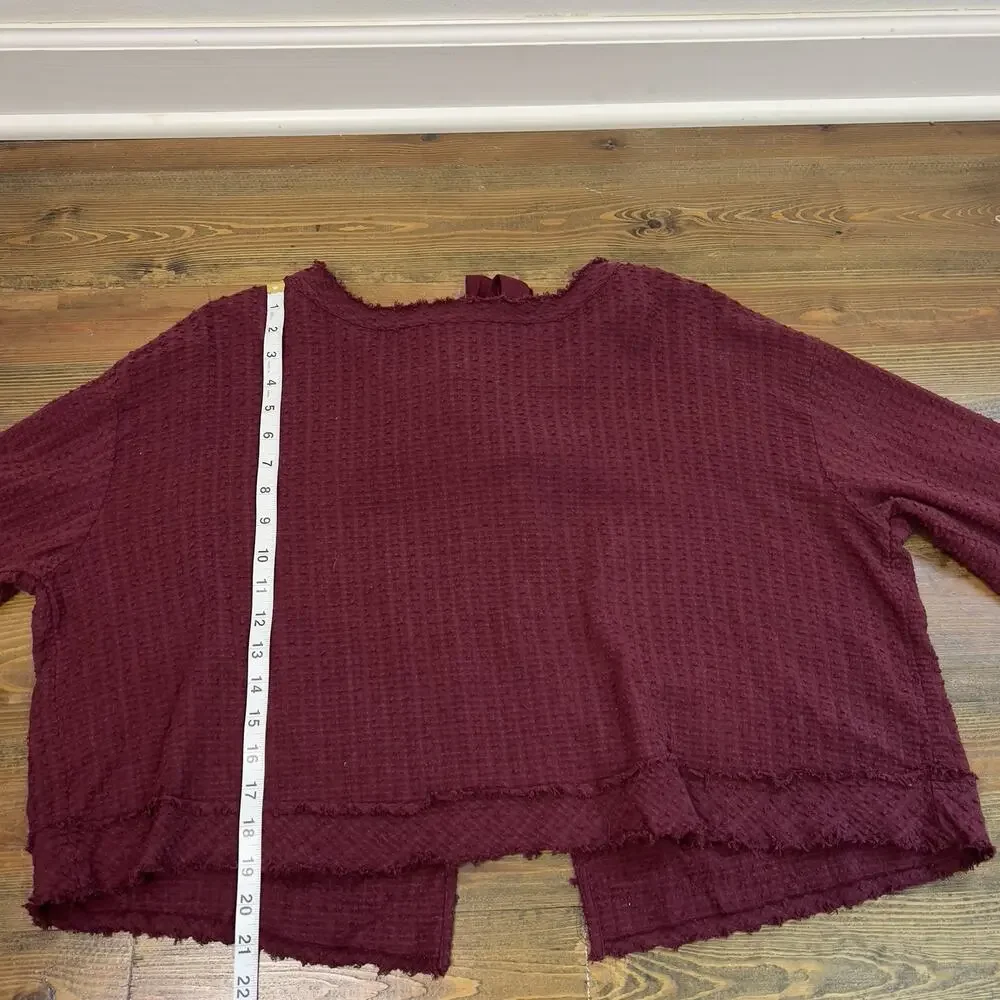 FREE PEOPLE WALKING IN HUECO Tie Back LONG SLEEVE Size Medium TOP RASPBERRY